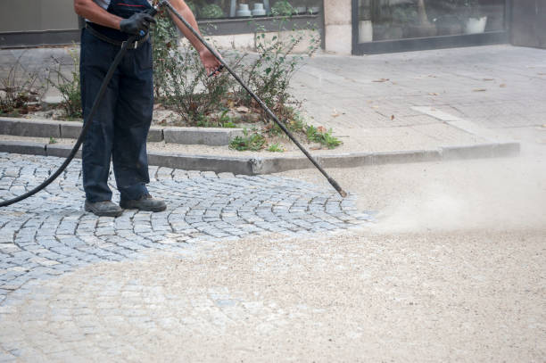 Professional Pressure Washing Services in Chanute, KS